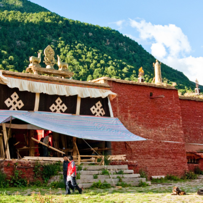 Tu viện Reting Tây Tạng